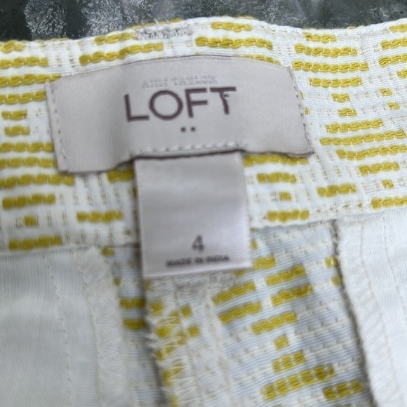 Loft 4 inch Shorts Size 4 NWOT - Picture 5 of 7